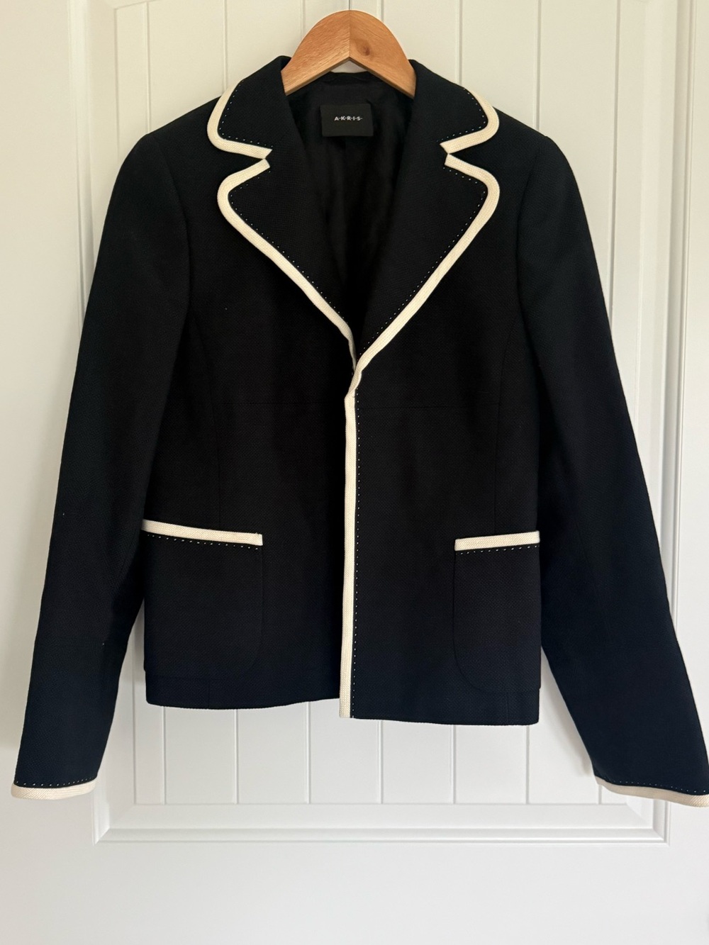 Akris Black Cotton Wool Blend Contrast Piping Blazer Jacket Knit Size 10 Luxury